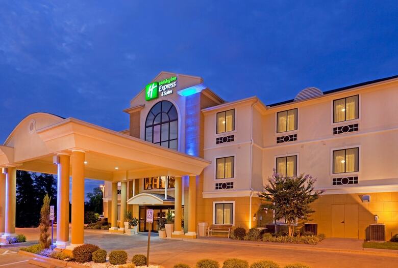 Holiday Inn Express Hotel & Suites Mount Pleasant