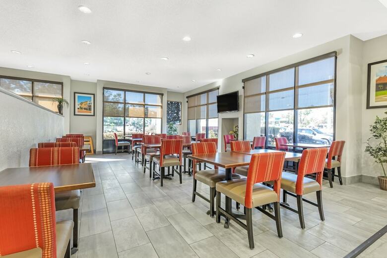 Hotel Comfort Suites Nacogdoches