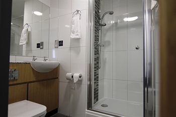 Hotel Bisham Abbey National Sports Centre