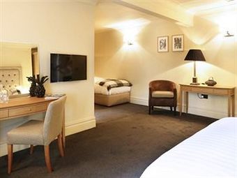 Hostal Derby Arms
