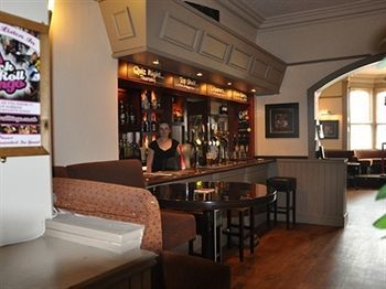 Hostal The Sportsman Hotel