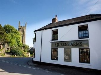 Hostal The Queens Arms