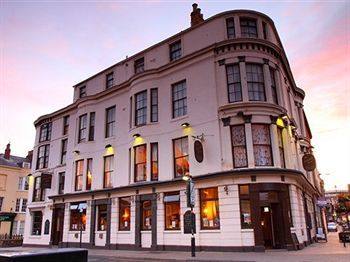 Hotel Pickwick Inn