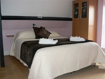 The Cammarch Hotel - Guest House