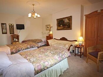 Hotel Pen-y-bryn House