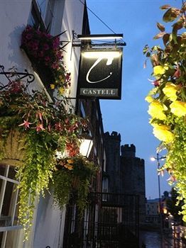 Hostal Y Castell Hotel