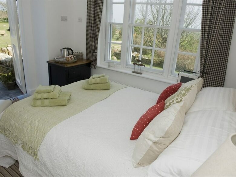 Hotel South Stack Coastal Retreats