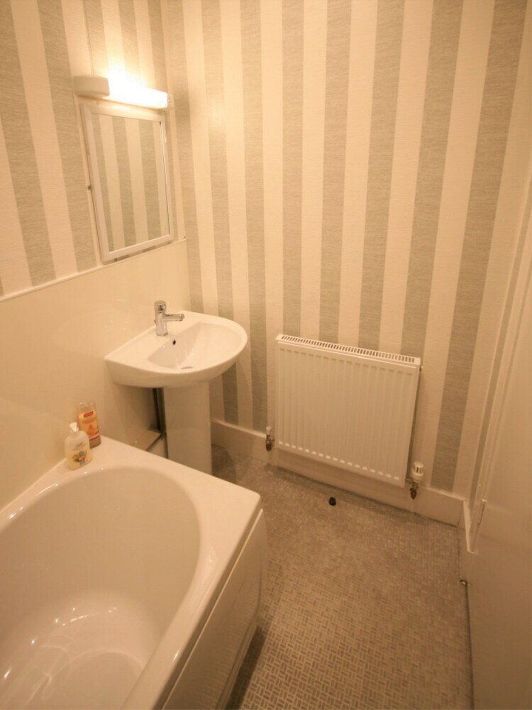 Hostal Roy Bridge Hotel