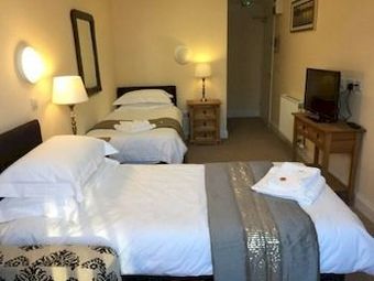 Bed & Breakfast The Royal Guest House
