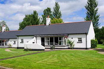 Hotel Brown Trout Golf & Country Inn