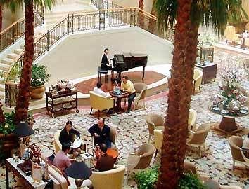 Hotel The Presidential