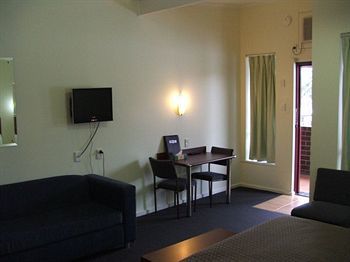 Motel Comfort Inn Scottys
