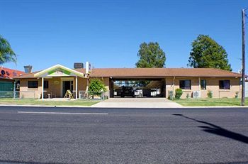 Baths Motel