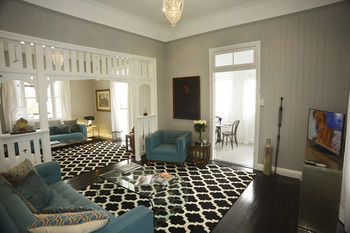 Bed & Breakfast Heal House