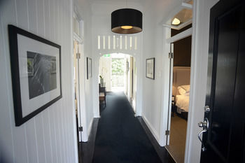 Bed & Breakfast Heal House