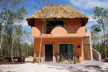 Real Mayab Hotel & Bungalows