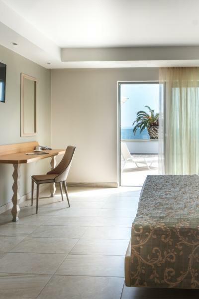 Hotel Elinotel Sermilia