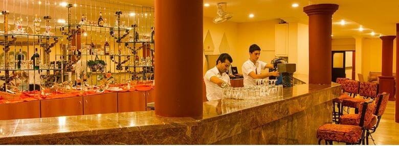 Hotel Cesars Resort