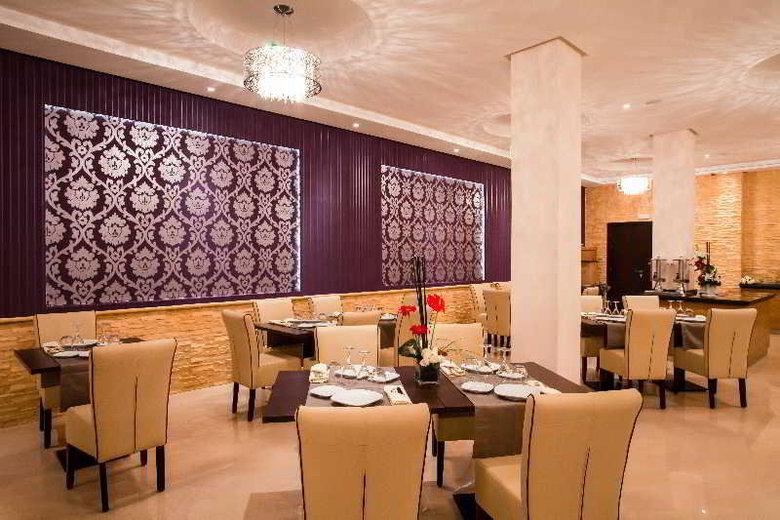 Atlas Sky Airport Hotel