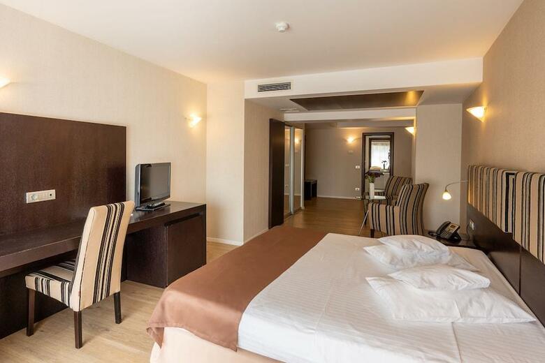 Hotel Parliament