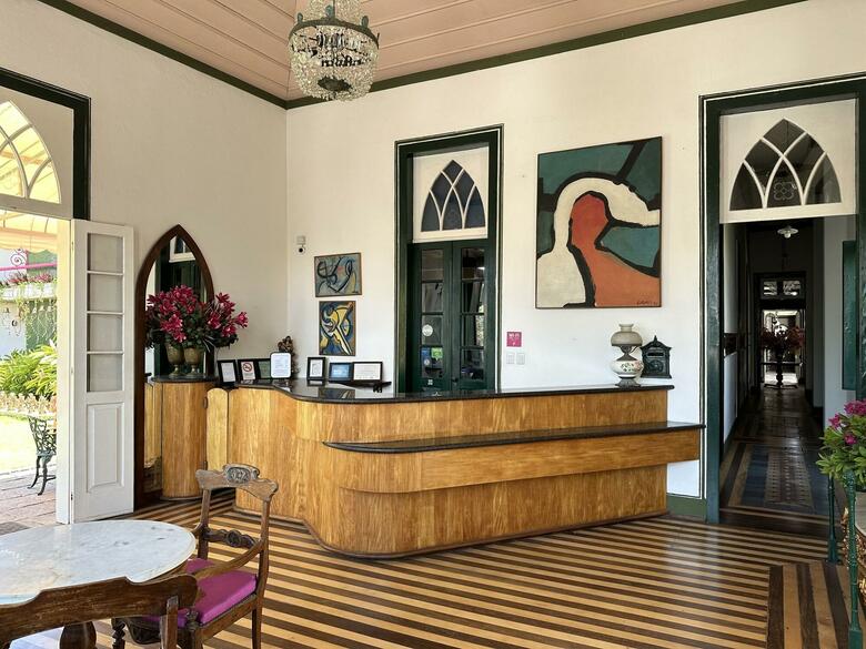 Catharina Paragua�u Hotel