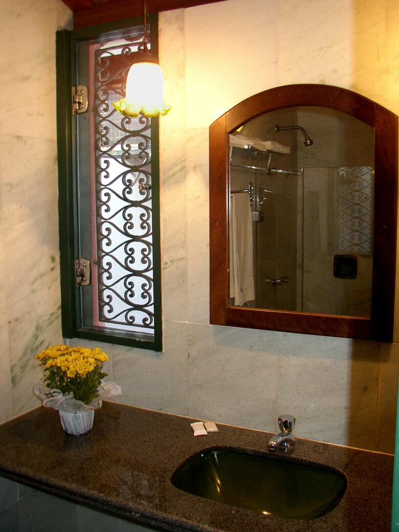 Catharina Paragua�u Hotel