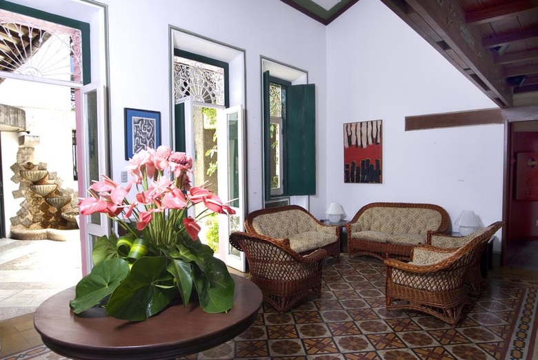 Catharina Paragua�u Hotel