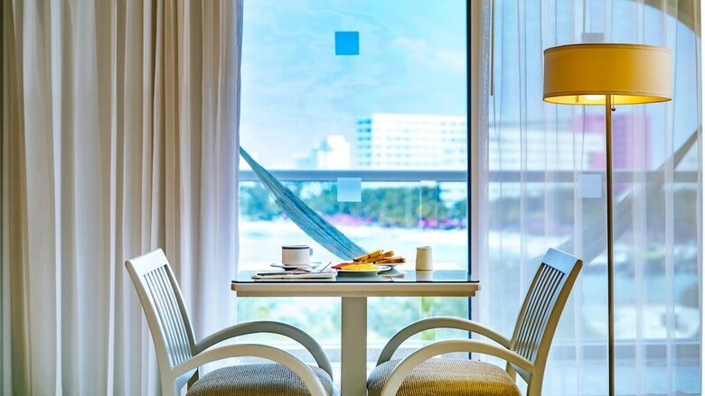 Hotel Occidental Costa Cancn