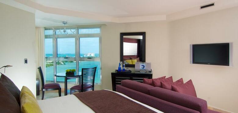 Hotel Me Cancun All Inclusive