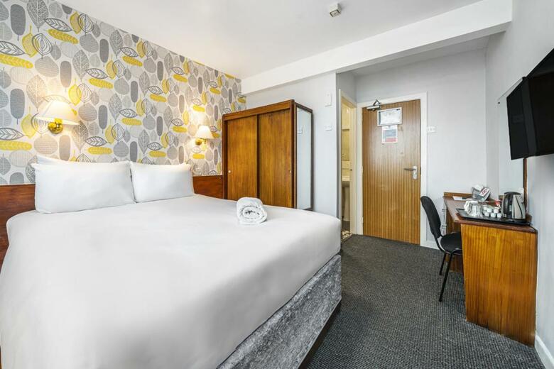 Bedford Hotel
