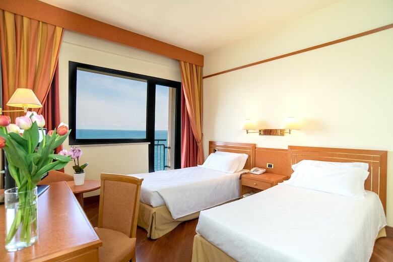 Hotel Mercure Delfino Taranto