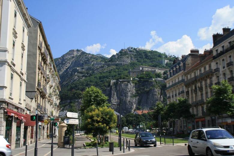 Hotel Ibis Styles Grenoble Centre Gare