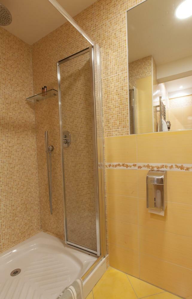 Hotel Ester