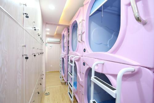 Youwo Capsule Hotel