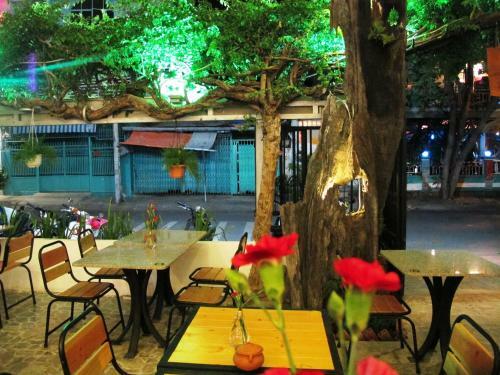 Hostal Funny House (apart & Inn)