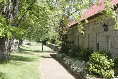Bed & Breakfast Elm Trees Accommodation @ Ross