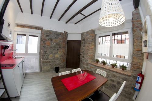 Andra Mari Apartamentu Turistikoak