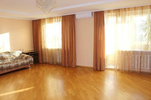 Yuliia Apartment