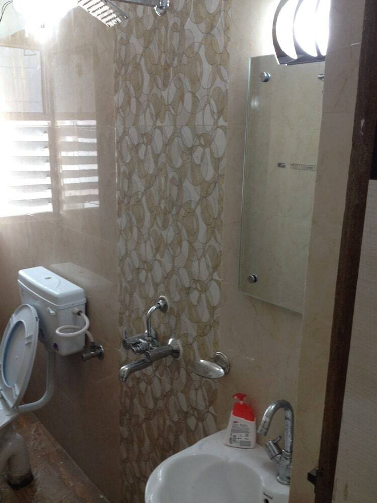 Hotel Viraat Inn