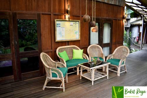 Hostal Bukit Raya Guesthouse