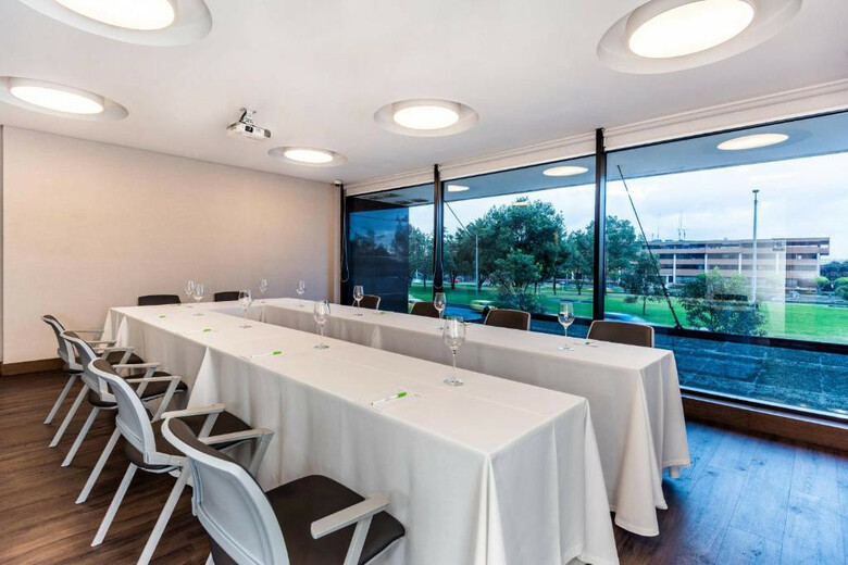 Hotel Courtyard By Marriott Bogota Airport