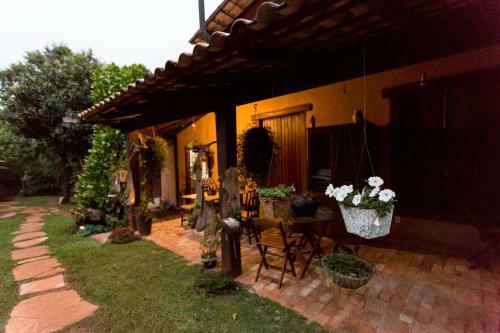Hostal Ti� Isolda Artes & Hospedaria