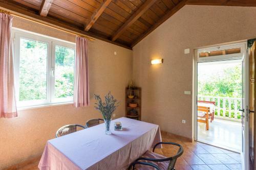 Hostal Guesthouse Zeko Rozat