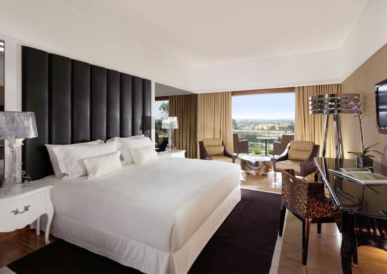 Hotel Convento Do Espinheiro Heritage & Spa