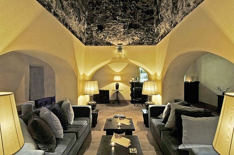 Hotel Convento Do Espinheiro Heritage & Spa