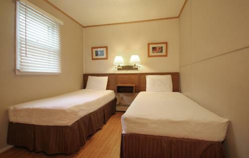 Maple Leaf Motel
