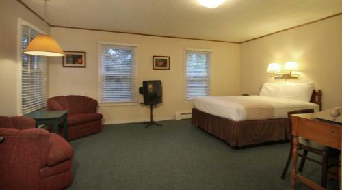 Maple Leaf Motel
