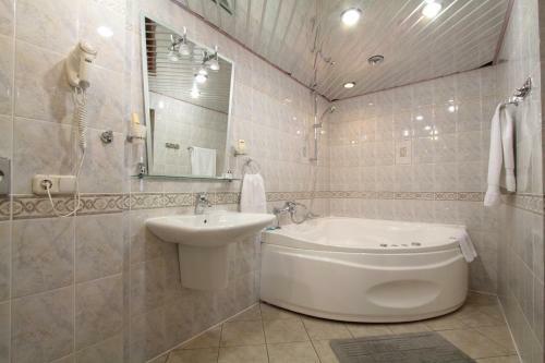 40 Let Pobedy Hotel