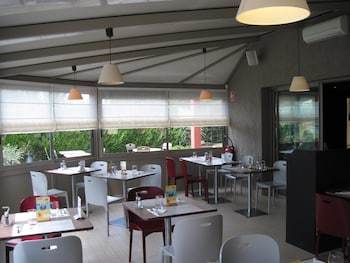 Hotel Campanile Epernay - Dizy 51530