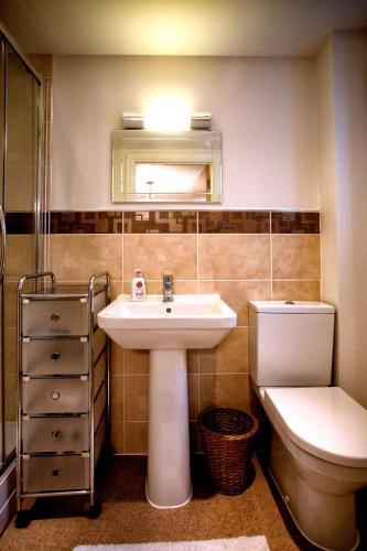 Salisbury Luxury Apartment